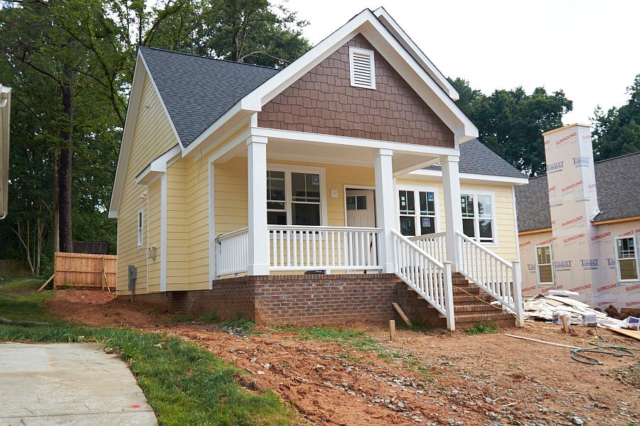 2nd image of 104 W Murray Ave