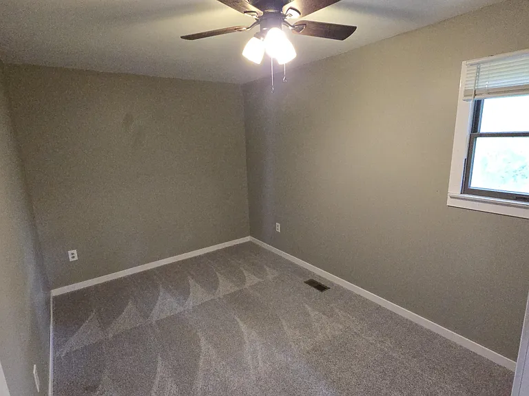 400 Beadle Dr #A — Photo 9