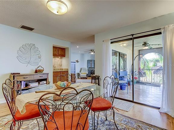 4th image of 6326 Grand Bahama Cir APT E