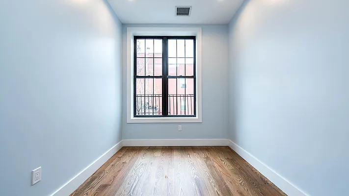 Rented by Nooklyn NYC LLC | media 45