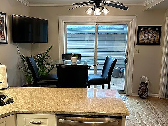 Kitchen nook