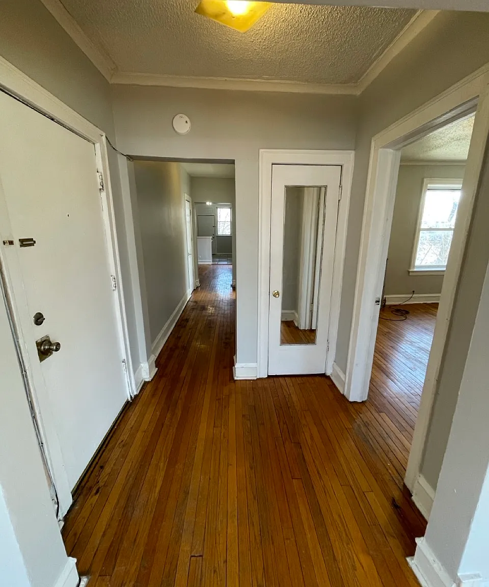 3 bed, 1100 sqft, $1,595 — Photo 4