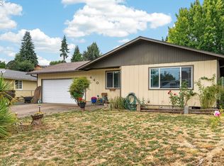 440 NE 3rd St, Willamina, OR 97396