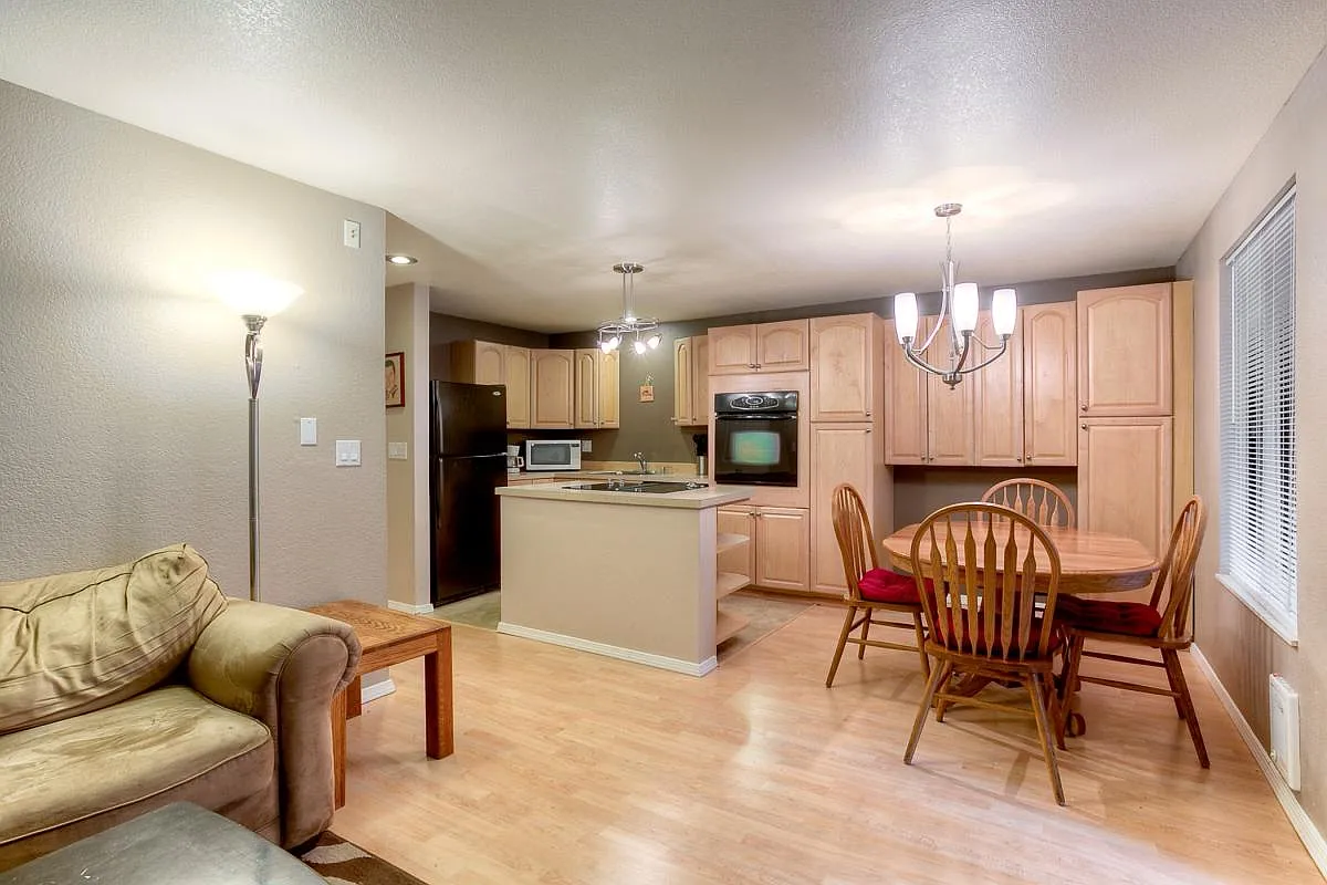 12700 NE 116th Lane — Photo 4
