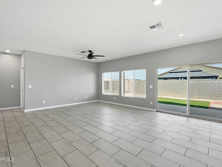 1692 W Aztec Dr — Photo 7