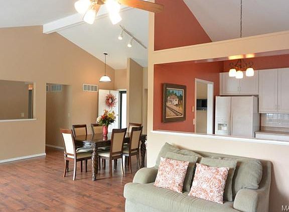 2nd image of 6852 Bear Creek Dr
