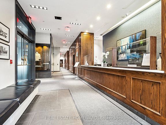 3rd image of 426 University Ave #2010