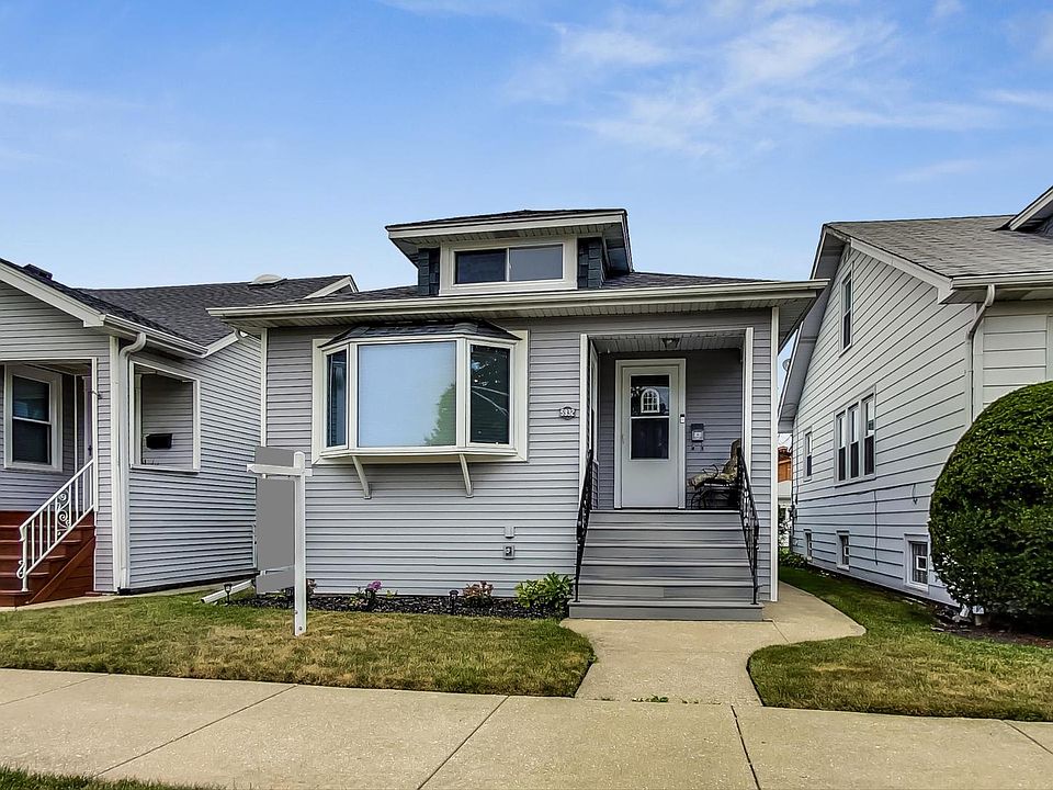 1st image of 5932 W Thorndale Ave