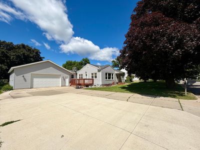 404 2nd St S, Grove City, MN, 56243