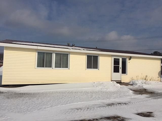 1st image of 14 Clubhouse Dr