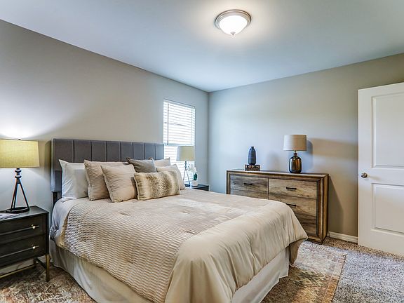 5th image of 252 Treadstone Way