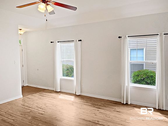 3rd image of 29883 Saint Helen St