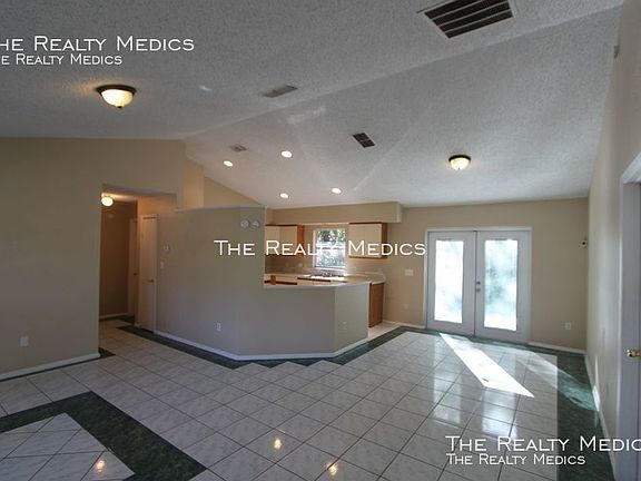 4th image of 1852 Bonneville Dr