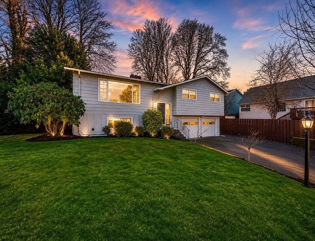 2042 Summit Ave NW - Property Image