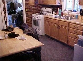 910 Mann Ave, Rensselaer, NY 12144