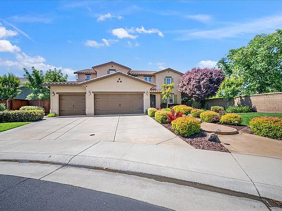 3rd image of 433 Rockcliff Ct