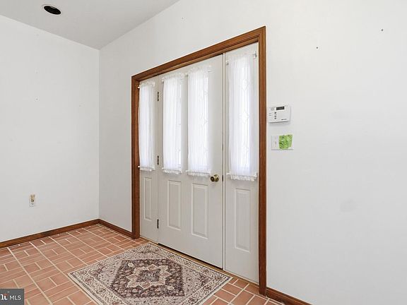 5th image of 10819 Wilcox Dr