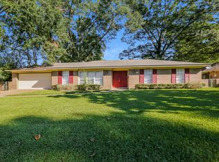 116 Old Canton Hill Dr, Jackson, MS 39211