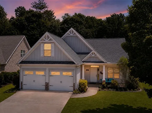 342 Lightness Dr, Auburn, AL 36832