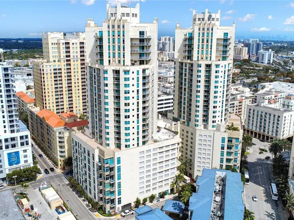 9066 SW 73rd Ct APT 203, Miami, FL 33156