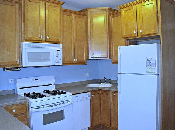 4th image of 5463 N Nordica Ave