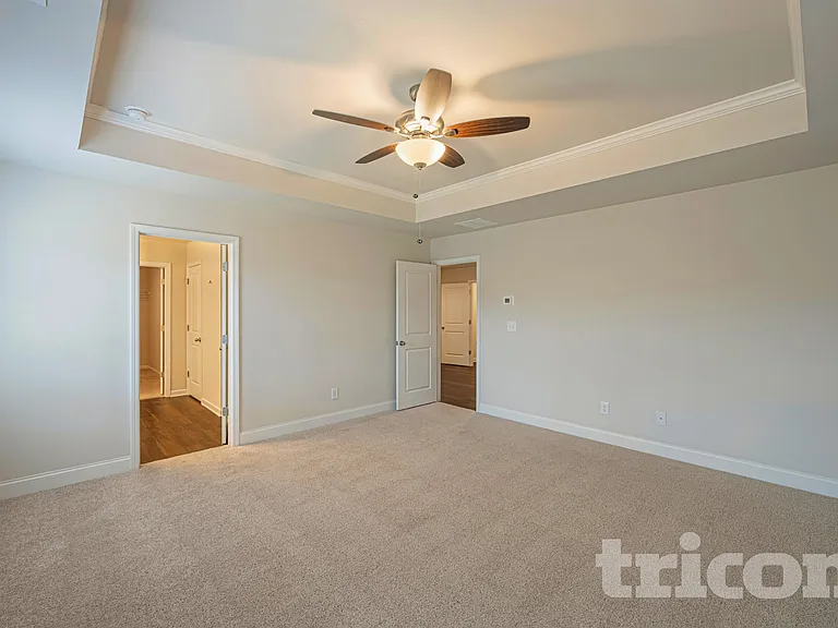 431 Curlin Ct — Photo 13