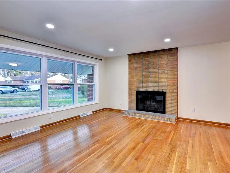 10 Whipple Dr — Photo 20