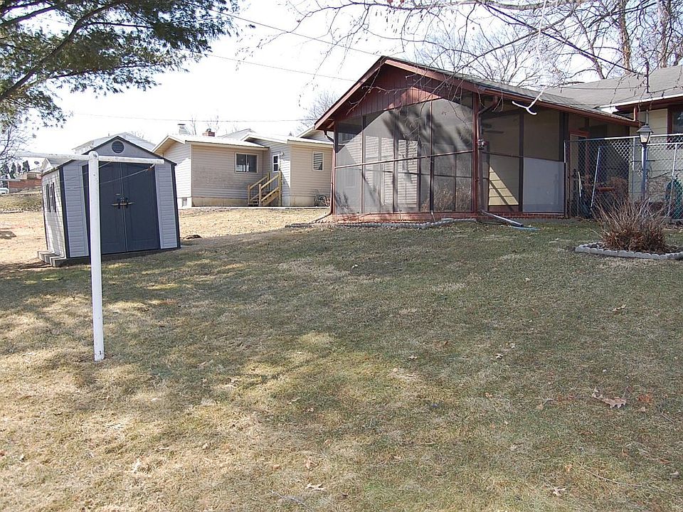 205 Thomas Ave, Maquoketa, IA 52060 Zillow