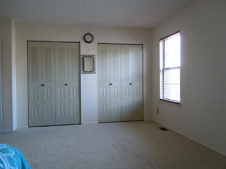 358 Bromley Pl — Photo 6