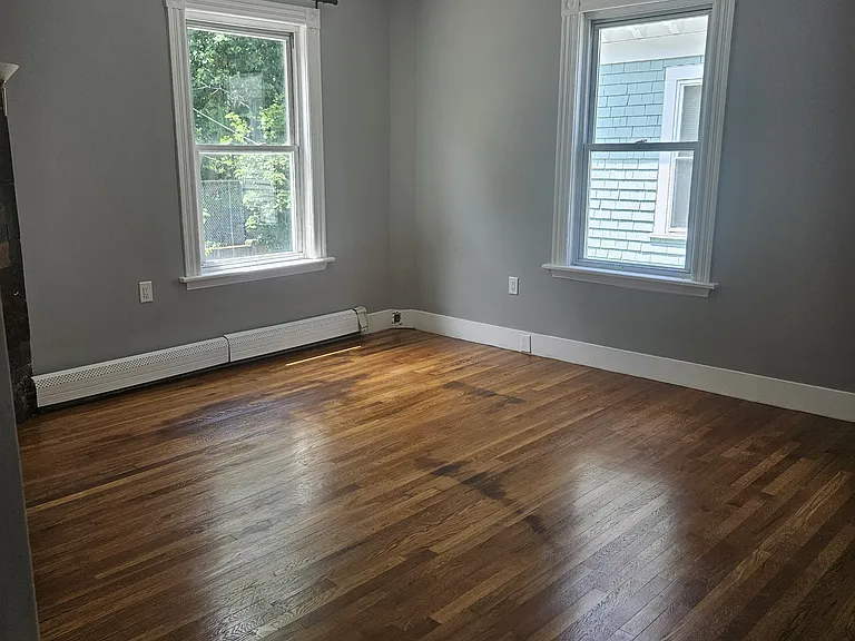 14 Hillside St #8 — Photo 6