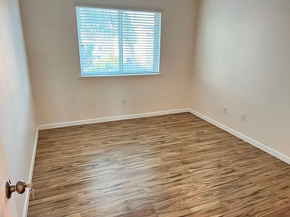 5th image of 2825 Etcheverry Dr