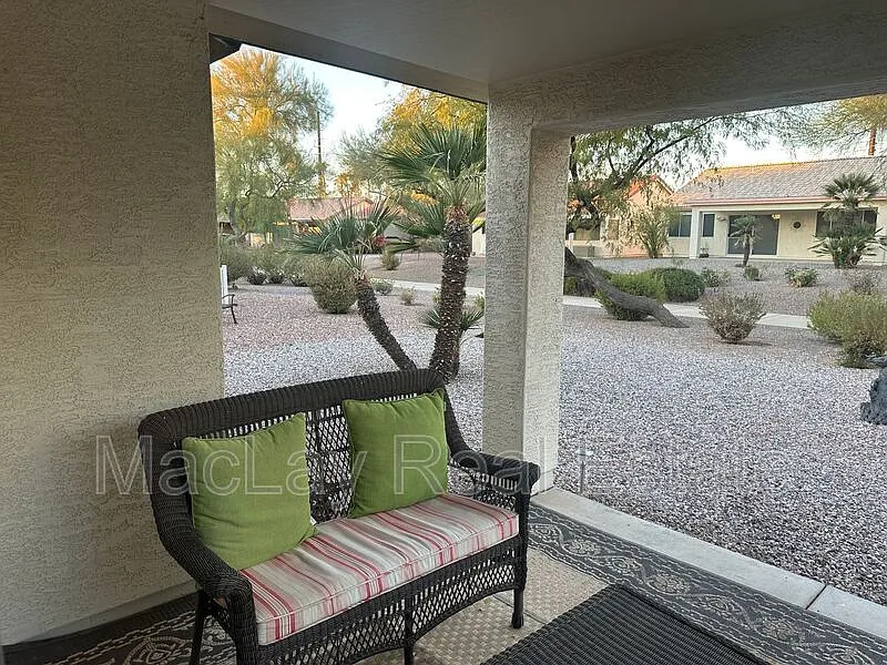 2 bed, 2.0 bath, 970 sqft, $1,799 — Photo 4
