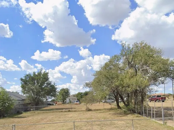 1113 N Hughes St, Amarillo, TX 79107