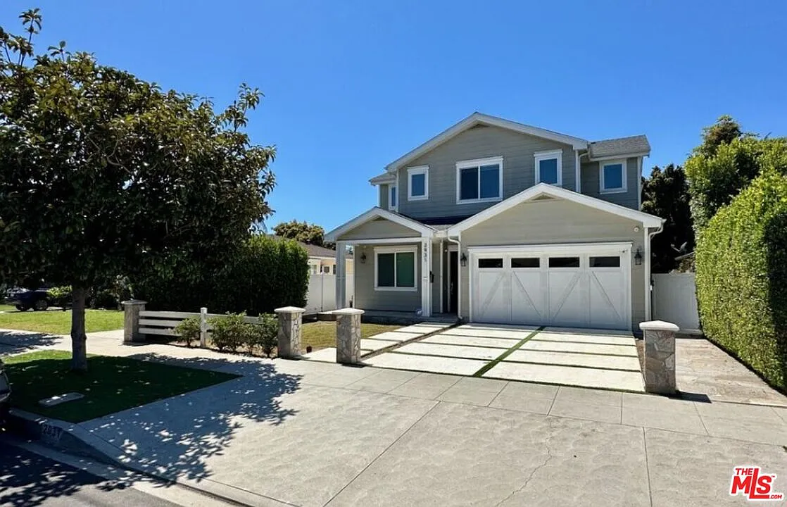 5 bed, 5.5 bath, 3795 sqft, $12,000 — Photo 1