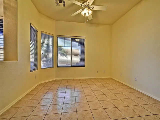 3930 N 143rd Ln — Photo 3