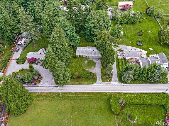 Aerial view of the surrounding neighborhood