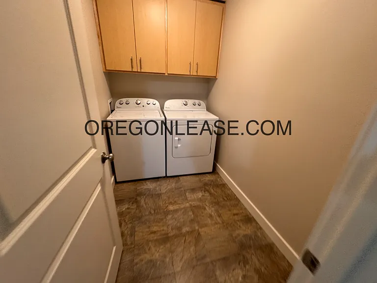 963 Lorella Ave — Photo 7