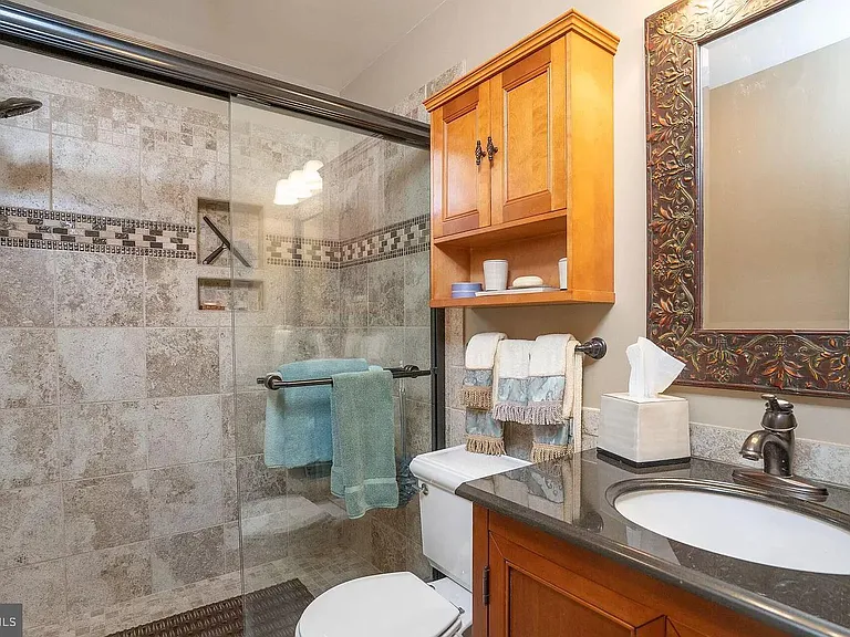 11696 Fox Glen Dr — Photo 21