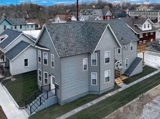 121 E 11th St, Michigan City, IN