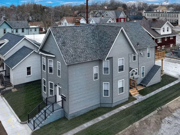 121 E 11th St, Michigan City, IN 46360