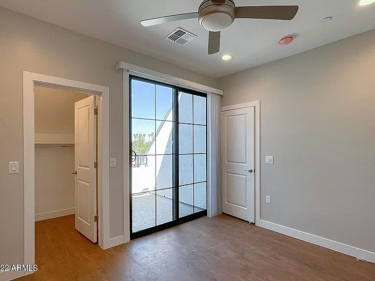 3215 E Flower St #13 — Photo 52