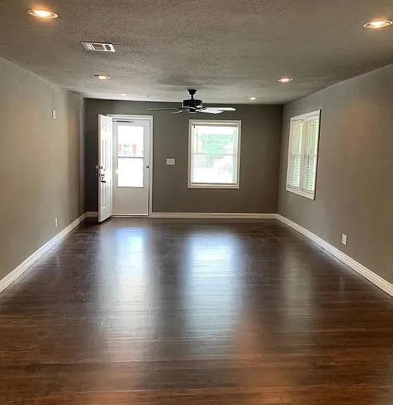 1235 S Florence Ave — Photo 6