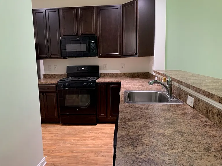 32041 Woods Ct — Photo 6