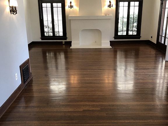 Living room Right