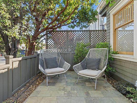 4th image of 1371 Palou Ave