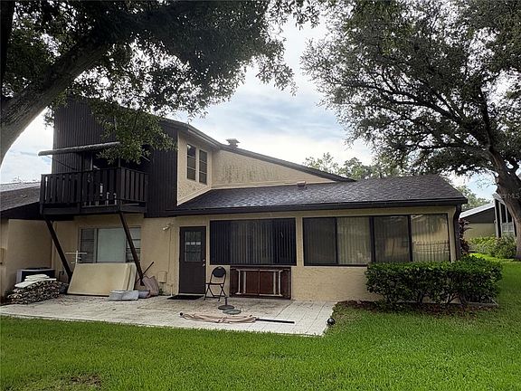 4th image of 2101 SUNSET POINT ROAD #2105