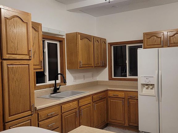 5th image of 2217 Boies St