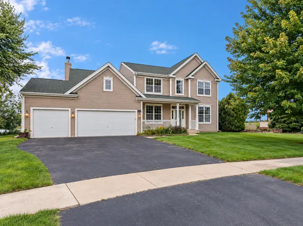 831 Bach Ct, Woodstock, IL 60098