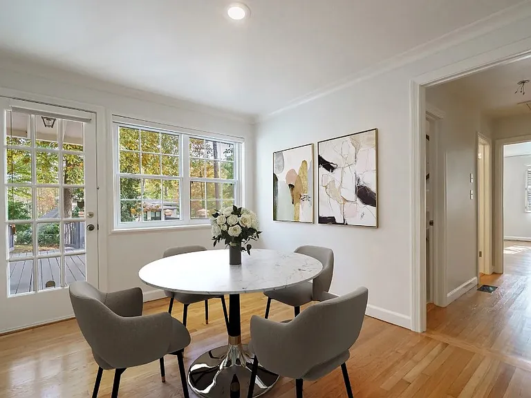 340 Allison Dr NE — Photo 5