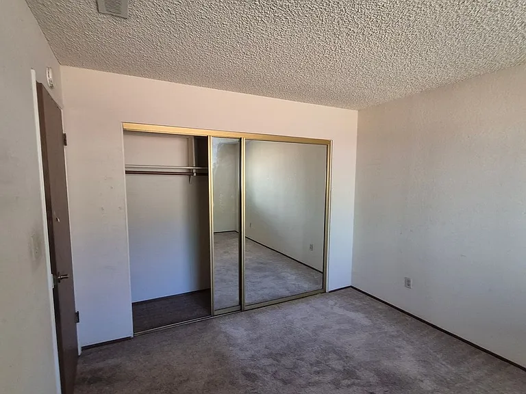 3332 Jayanne Way — Photo 10
